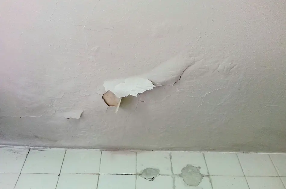 Stain & Seepage Resistant